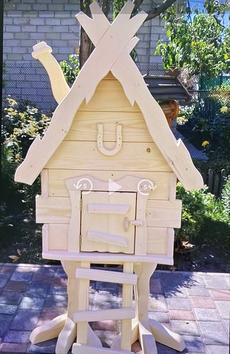 Домик на ножках , колодец , дикор