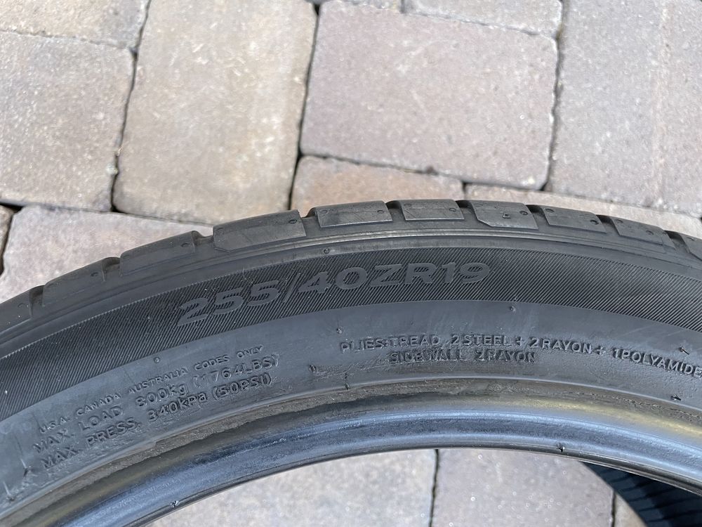 255/40/19 Hankook 2 Anvelope