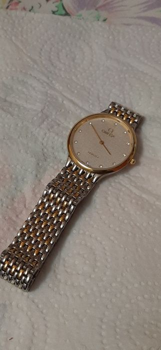 Продавам Масивен тънък часовник omega Работещо/внос от Швеция