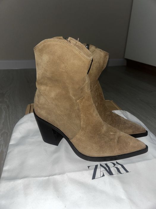 Казачки Zara из натуральной замши новые