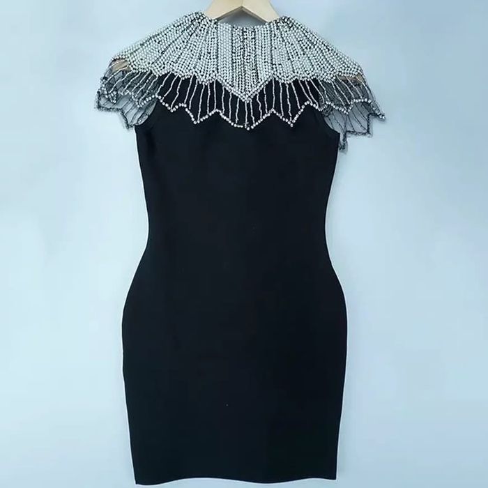 Уникална бандажна рокля с камъни