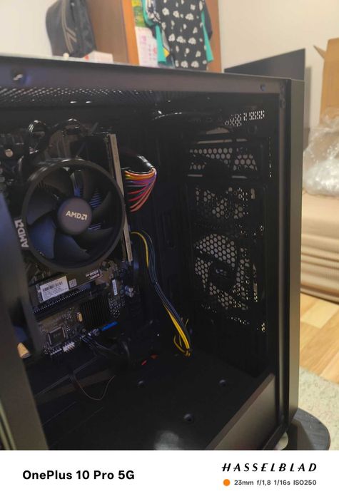 Бюджетна геймърска Конфигурация Ryzen 3 4300GE \ 16gb \Rx 5700\500W