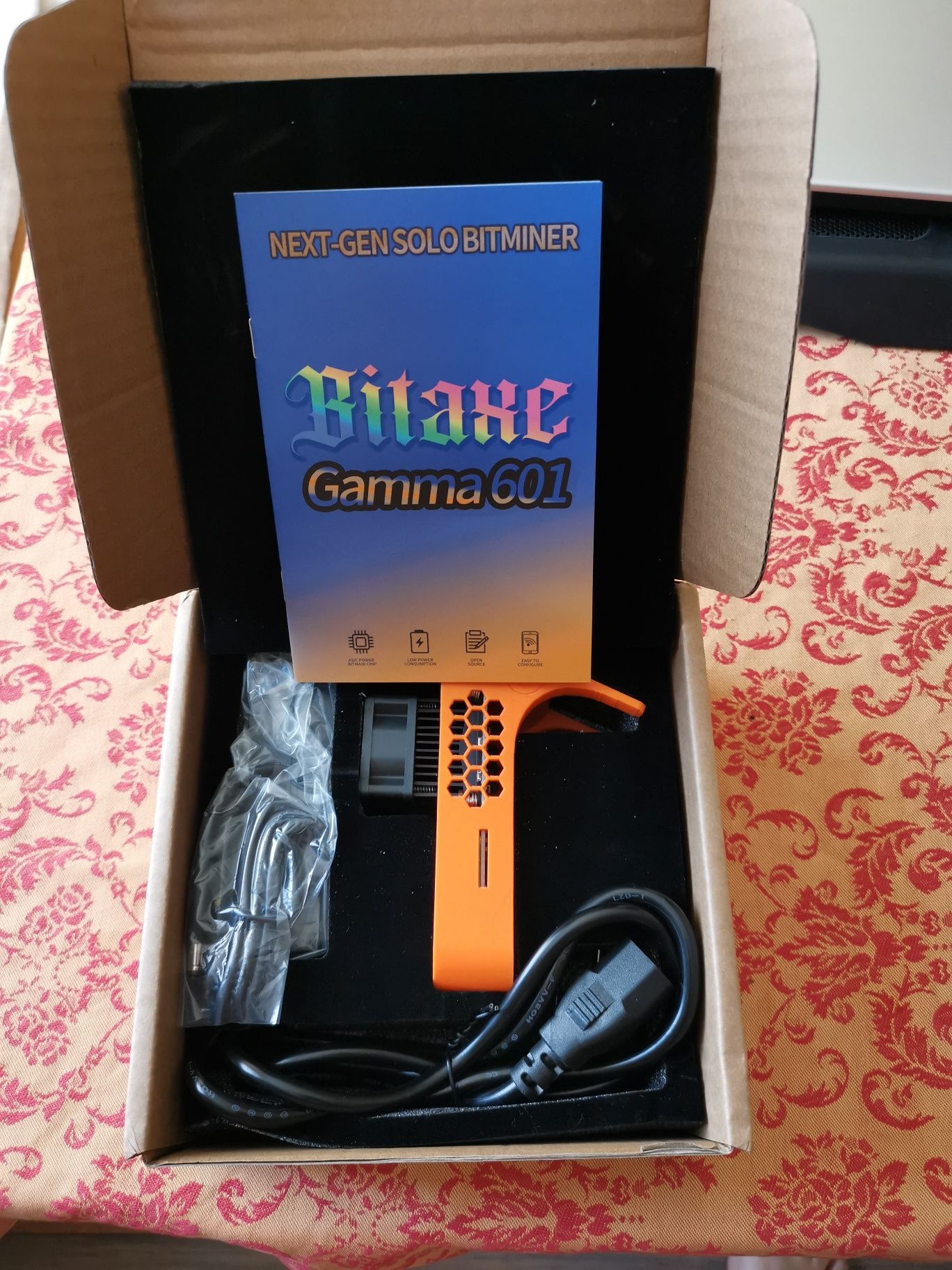 Bitaxe Gamma 601 - 1.2TH/s Btc solo miner