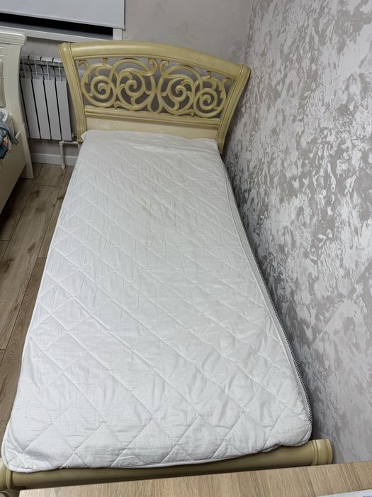 Кровати полутарки