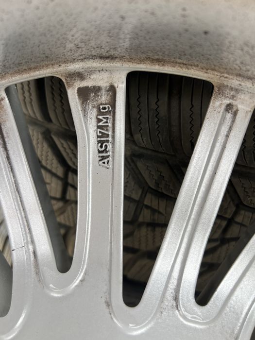 Джанти със зимни гуми 235/50/18 за Ауди