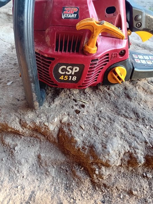 Vând drujba homelite csp 4518 cu defect la carburator