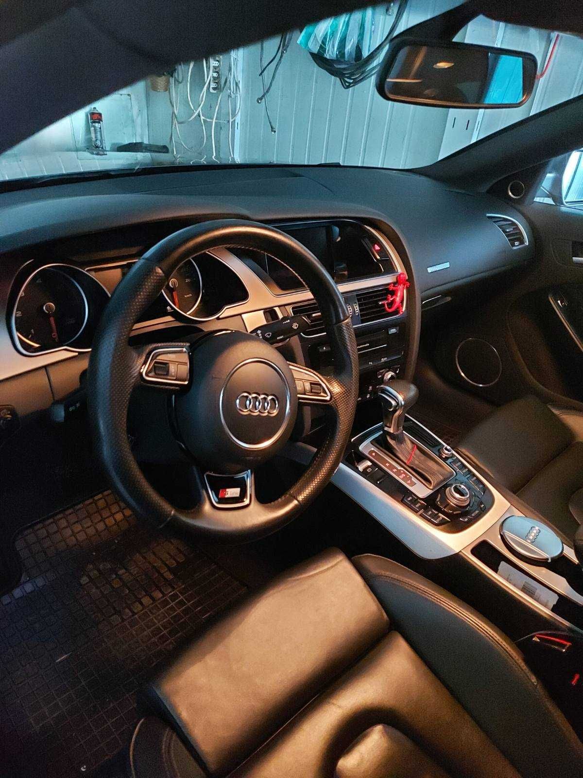 Audi a5 (S line пакет)