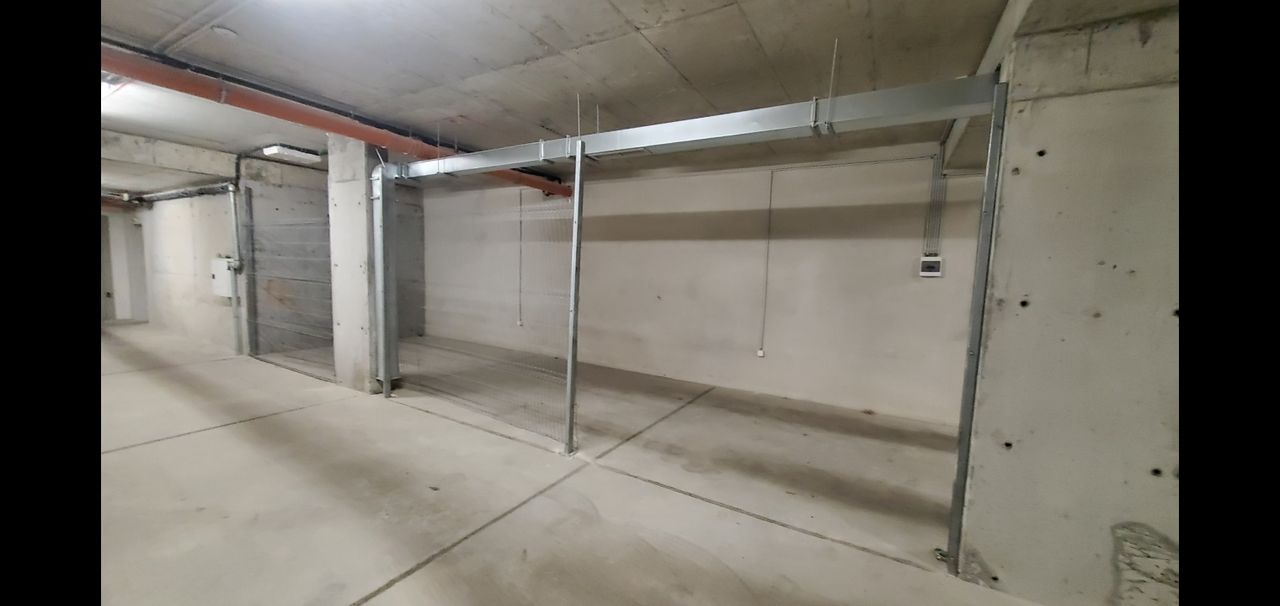 Дава се под наем Гараж / Паркомясто в София, Лозенец - 28 кв.м за 200 € - Снимка #5