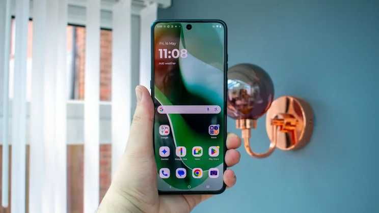 Motorola RAZR 60 Ultra 5G Dual nano sim глобален ром, с Android auto