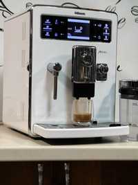 Кафемашина кафе автомат Saeco xelsis с гаранция
