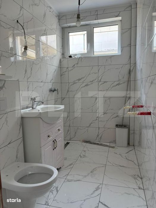 Apartament de vanzare, cu 2 camere, 54 mp, zona Lipovei