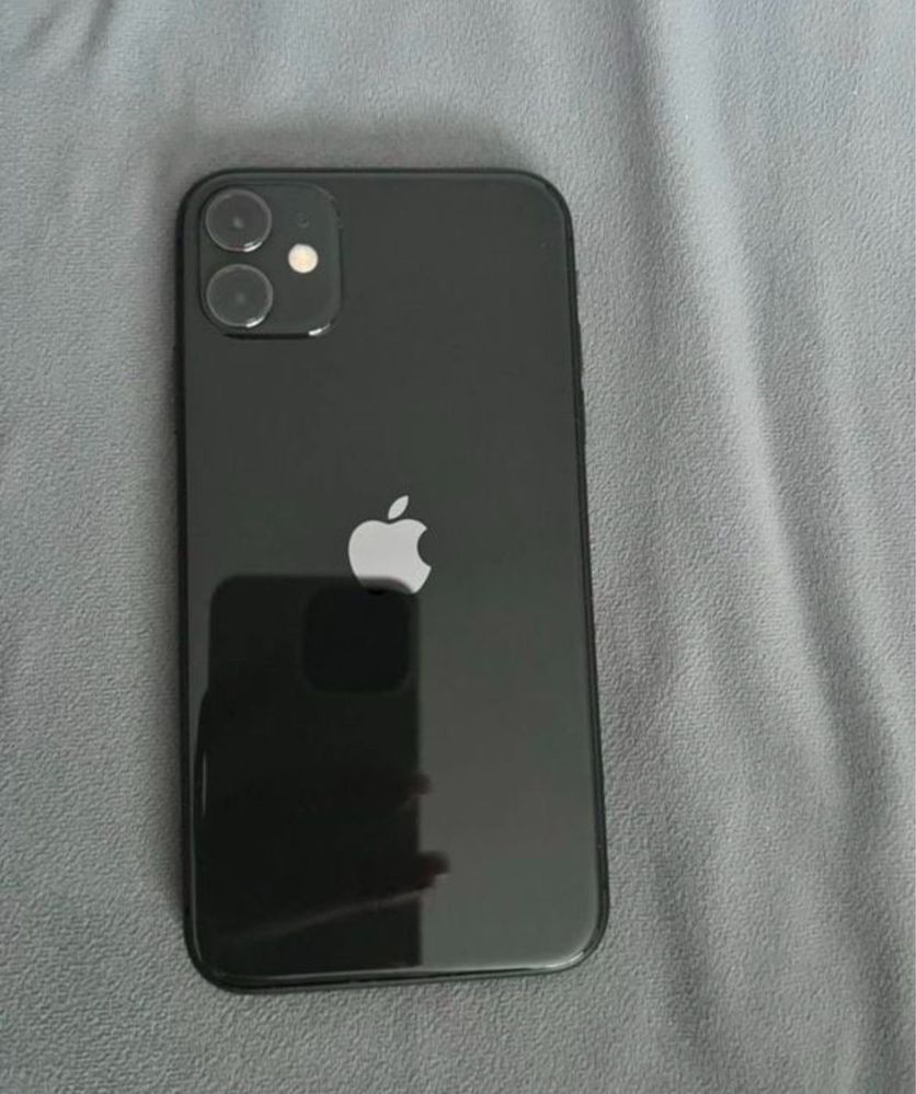 IPhone 11 продам срочно