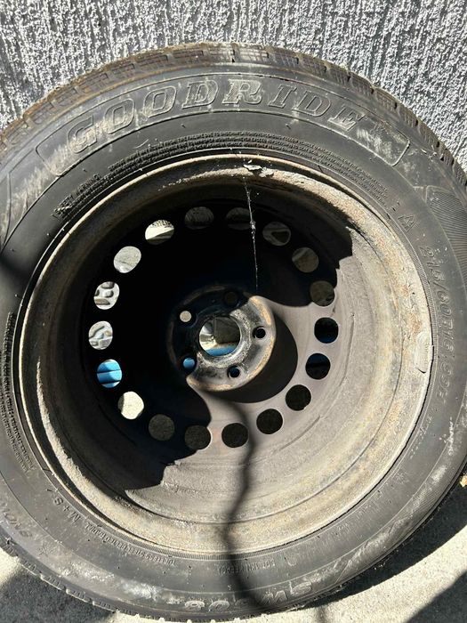 Джанти с гуми 215/60/16 DOT2024