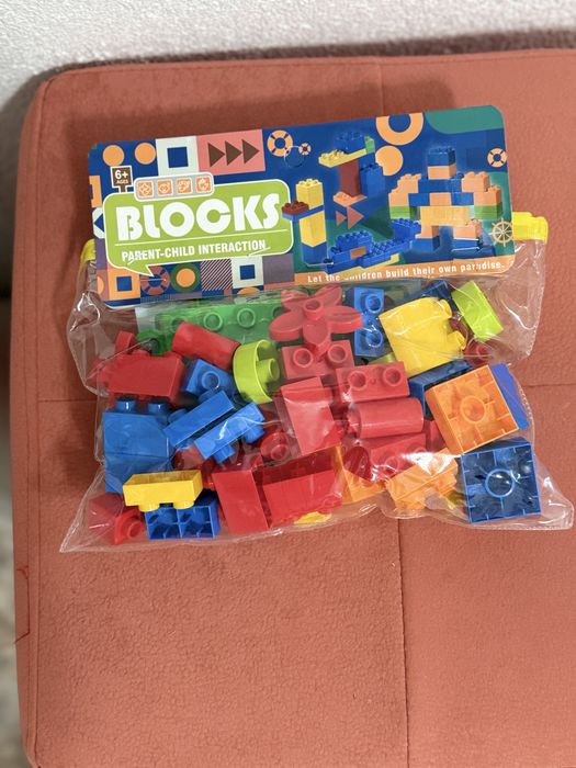 Cuburi pentru construit (lego)