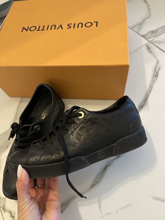 Обувки Louis Vuitton