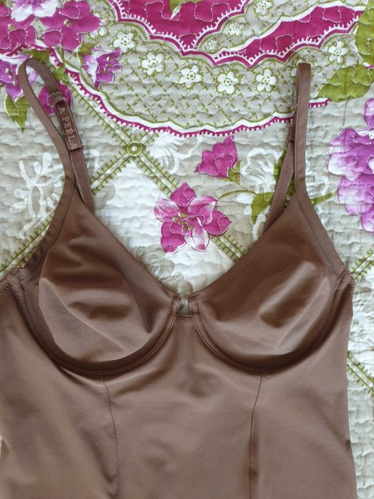Body nude bej maro string La Perla