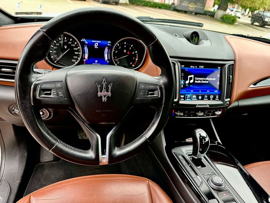 Maserati Levante Vând/ schimb Levante 3.0 benzină/4x4/perne