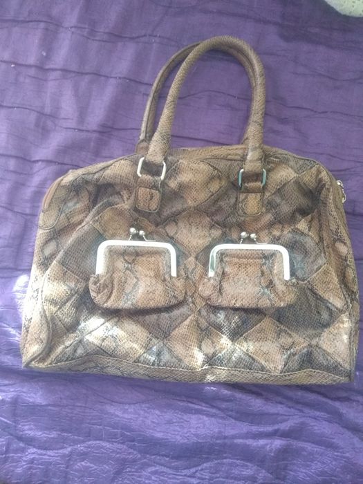 Дамски чанти за повече инфо на лично.