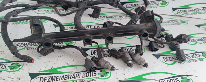 Rampa injectoare Volkswagen VW Golf a 5-a generatie