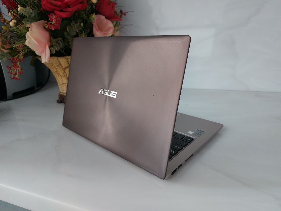 Ноутбук Asus UX303L