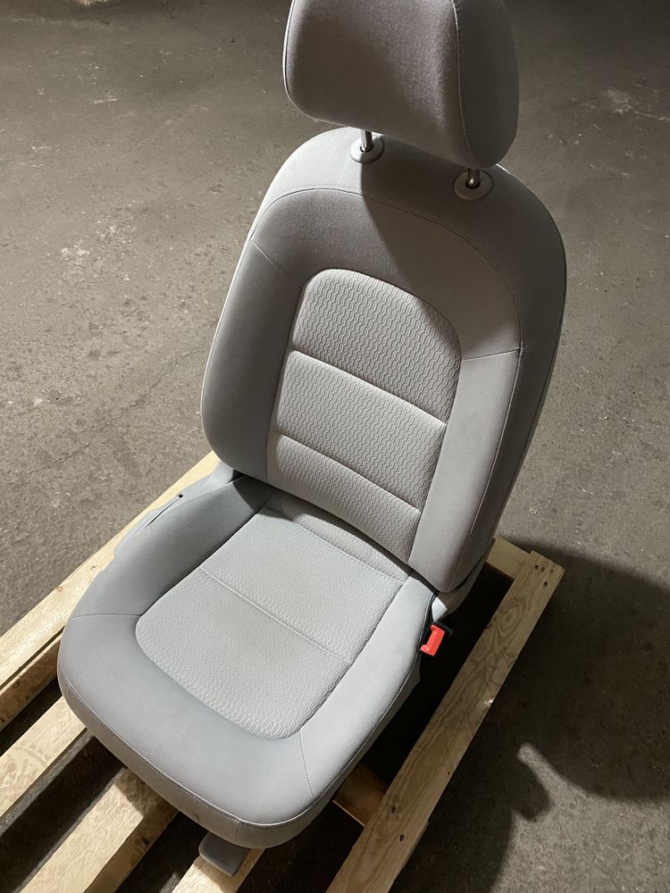 Vand interior de audi a5 b8 compatibil si pe a4