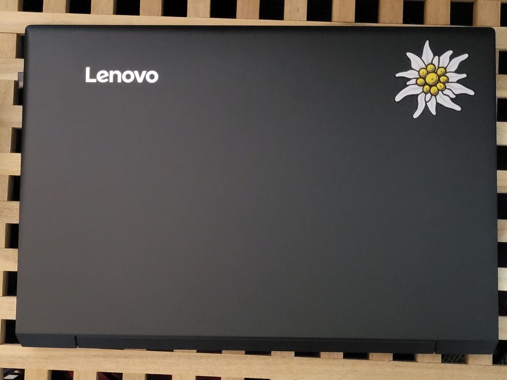 Laptop LENOVO i7