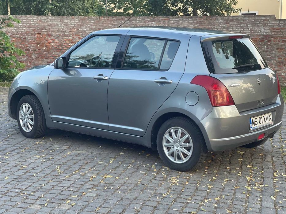 Vând Suzuki Swift