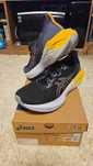 Маратонки Asics Novablast 4, номер 43,5