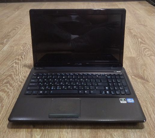 Core™ i3 ASUS Notebook