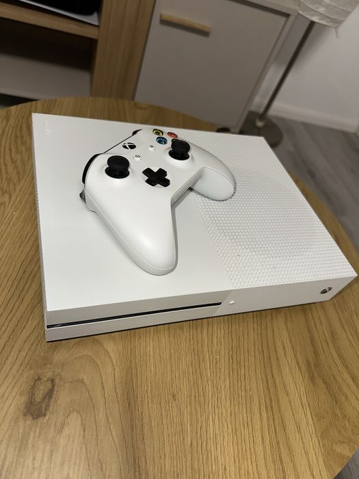 XBOX ONE S, memorie 1TB