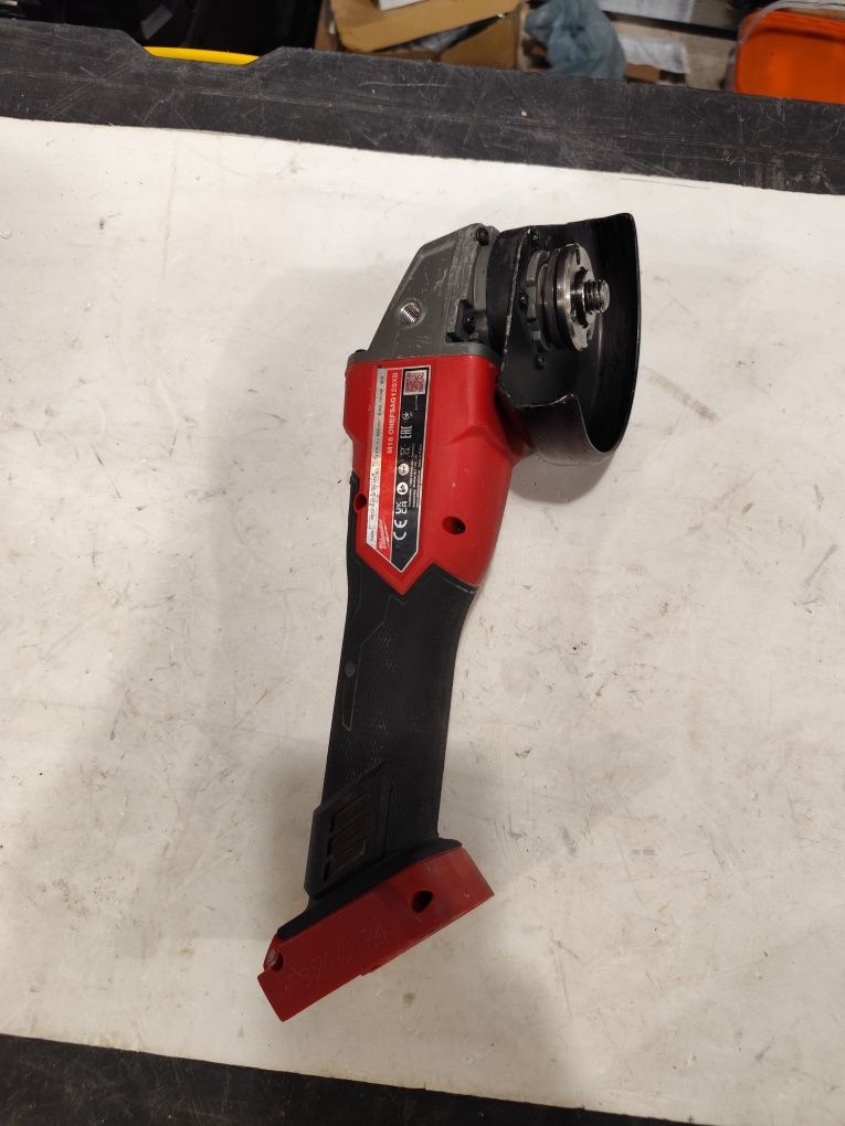 Безчетков акумулаторен ъглошлайф Милуоки Milwaukee M18 ONEFSAG125XB