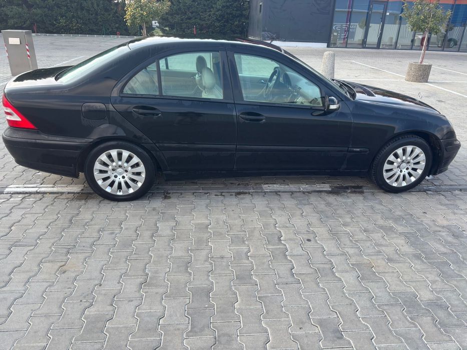 Mercedes C Class 180 Kompressor cu instalatie GPL