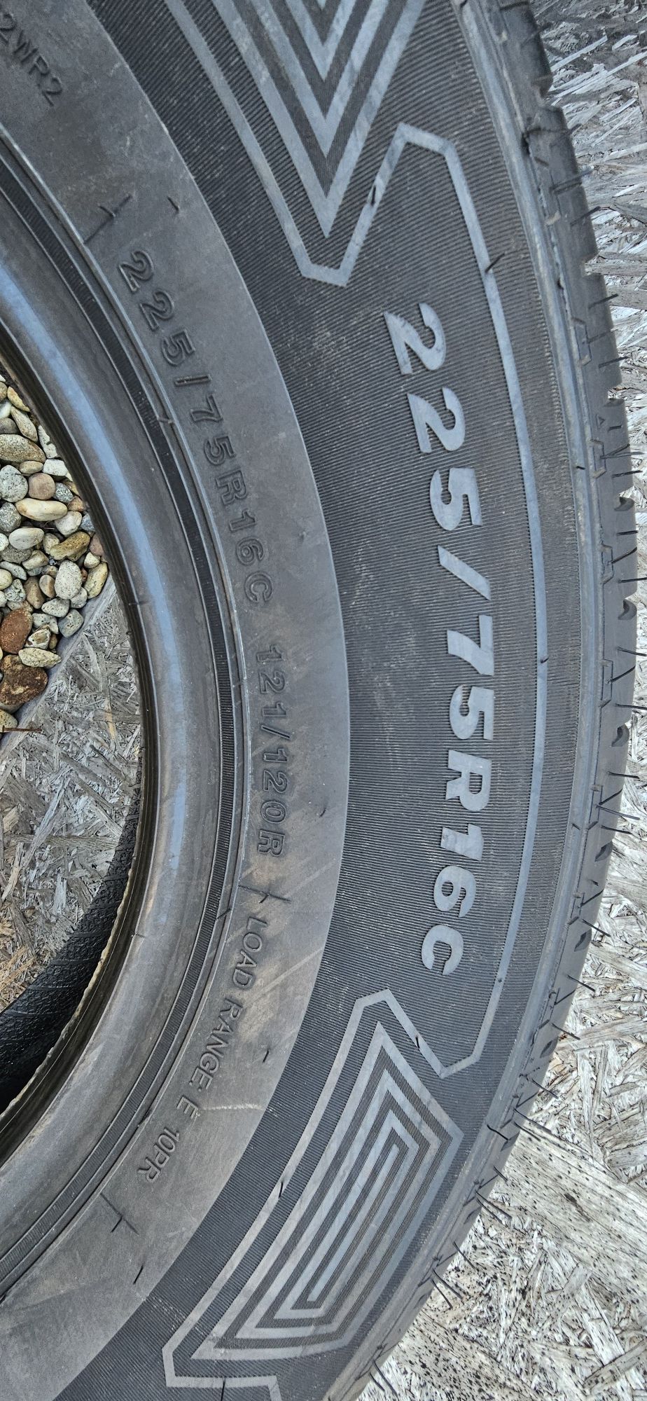 Anvelope Tracmax X Privilo RF19 225/75 R16C 121/120R
