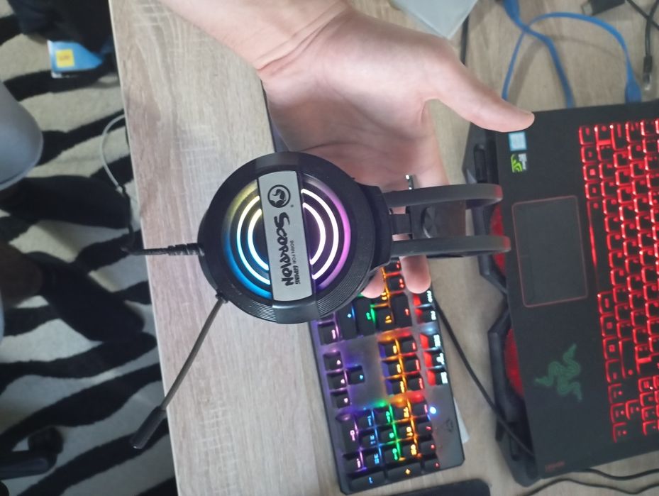 vând căști scorpion pentru PC/laptop/consolă