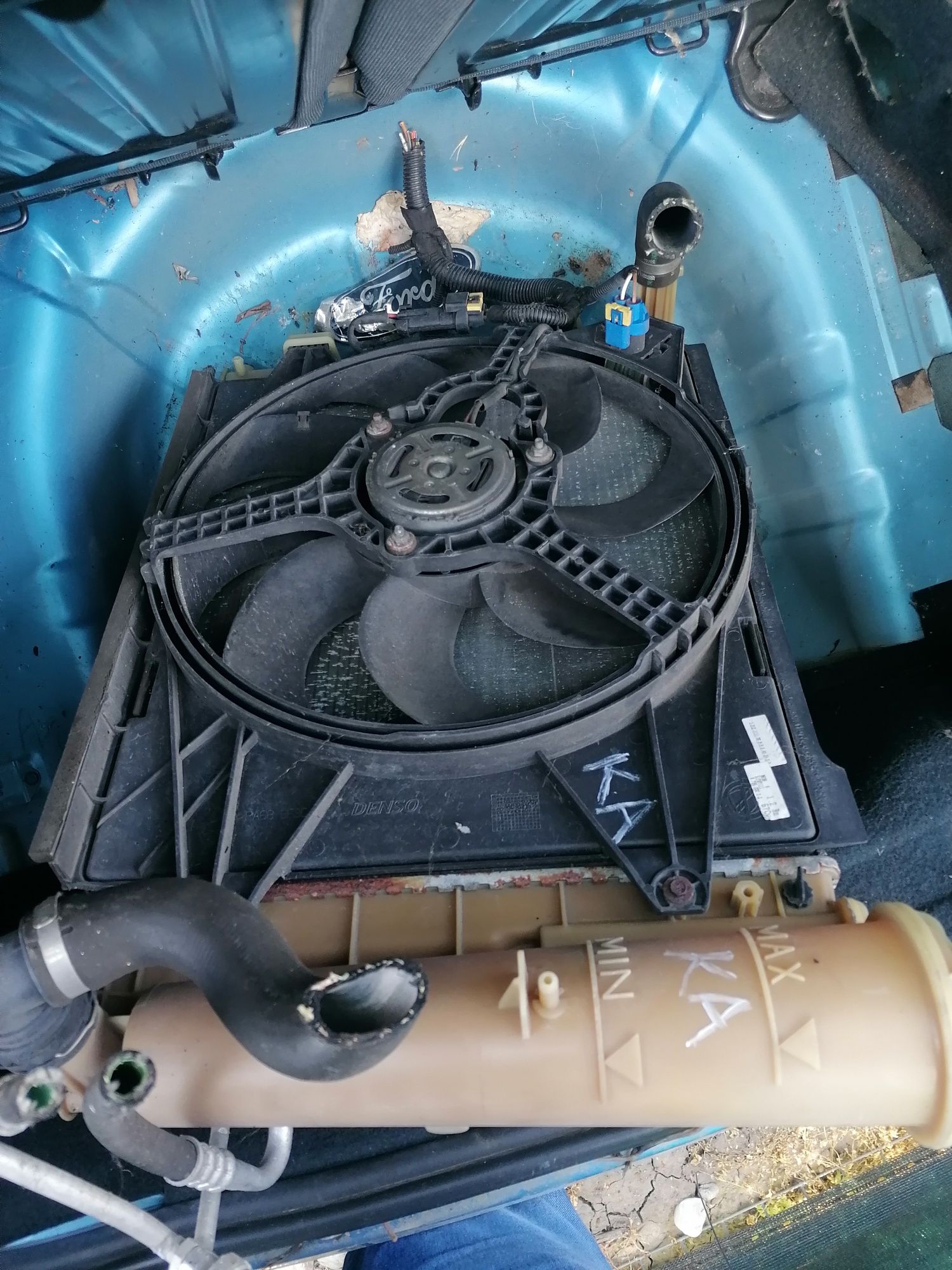 Electroventilator ventilator radiator trager Ford Ka, an 2009-2016