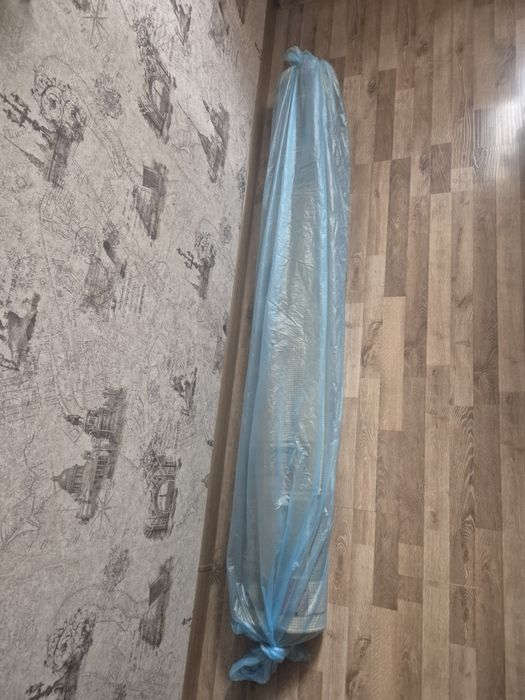 Продам ковёр 2×4