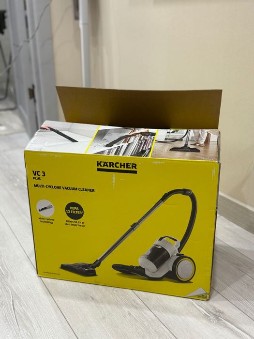 Пылесос Karcher VC3 Plus