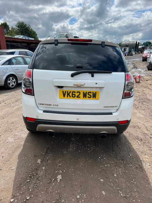 Dezmembrez chevrolet captiva 2.2cdti cod LNQ,Z22D1 FARURI XENON