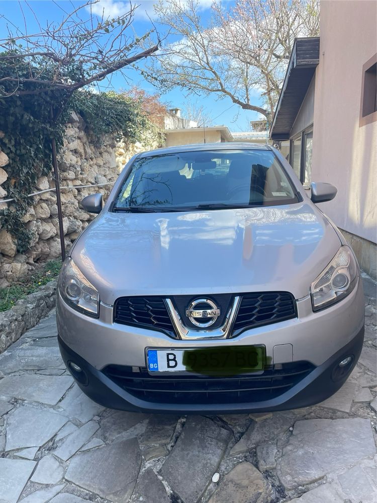 Продавам Nissan Qashqai 2011 , автомат!