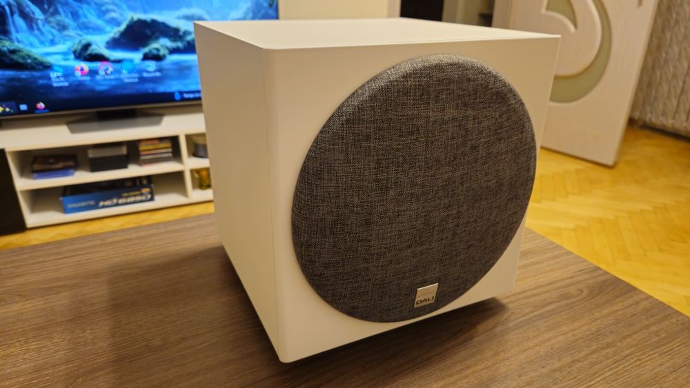 Нов субуфер DALI SUB E-9F White