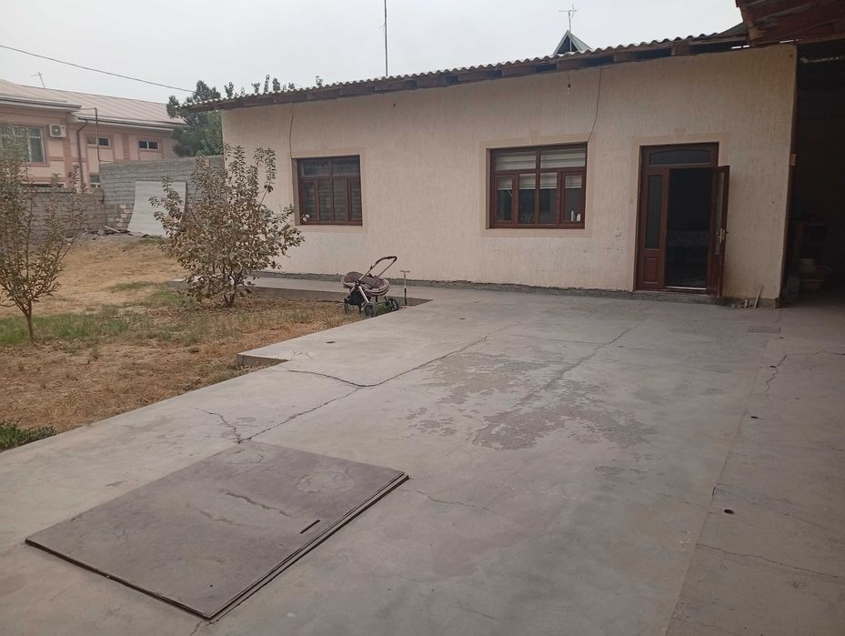 Uy sotiladi hamma sharoitlari bor