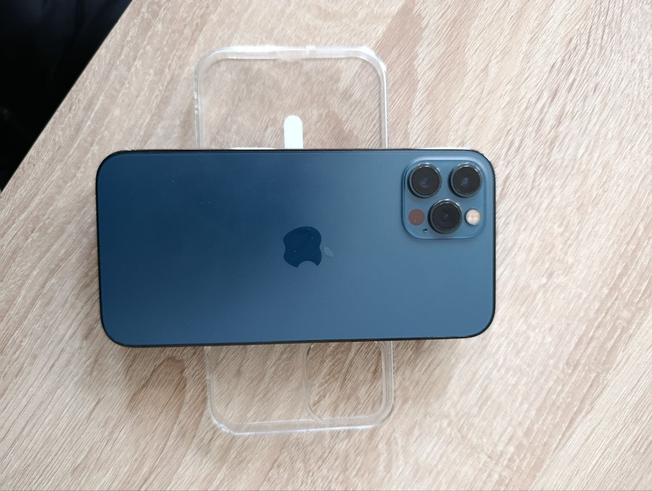 iPhone 12 pro  LL/A