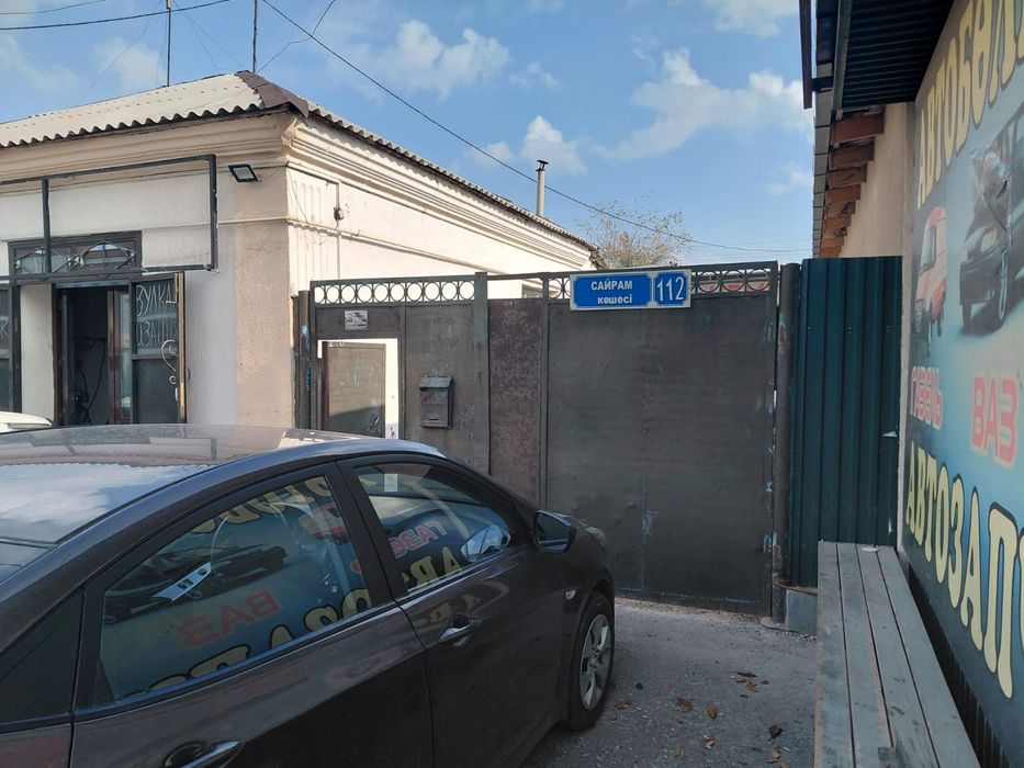 Сдаётся в аренду гараж.