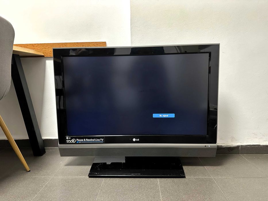 Телевизор LG37LC2RR - 37''