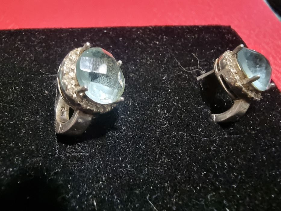 Масивни сребърни обеци със светлосин камък и множество цирконий