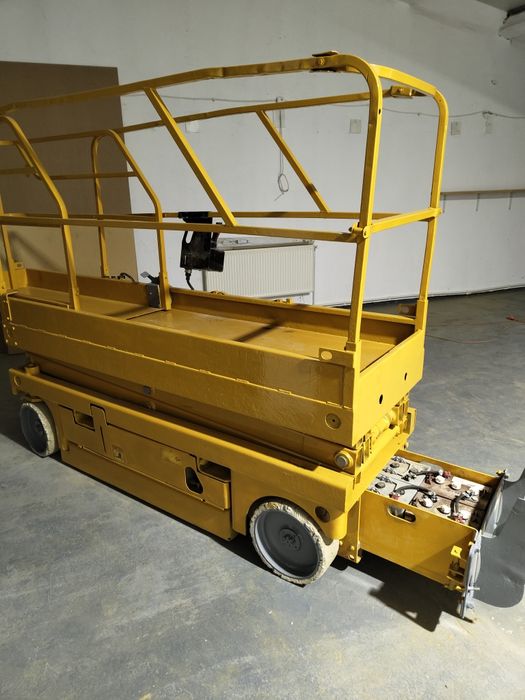 Nacela. Lift . haulotte compact 8 M