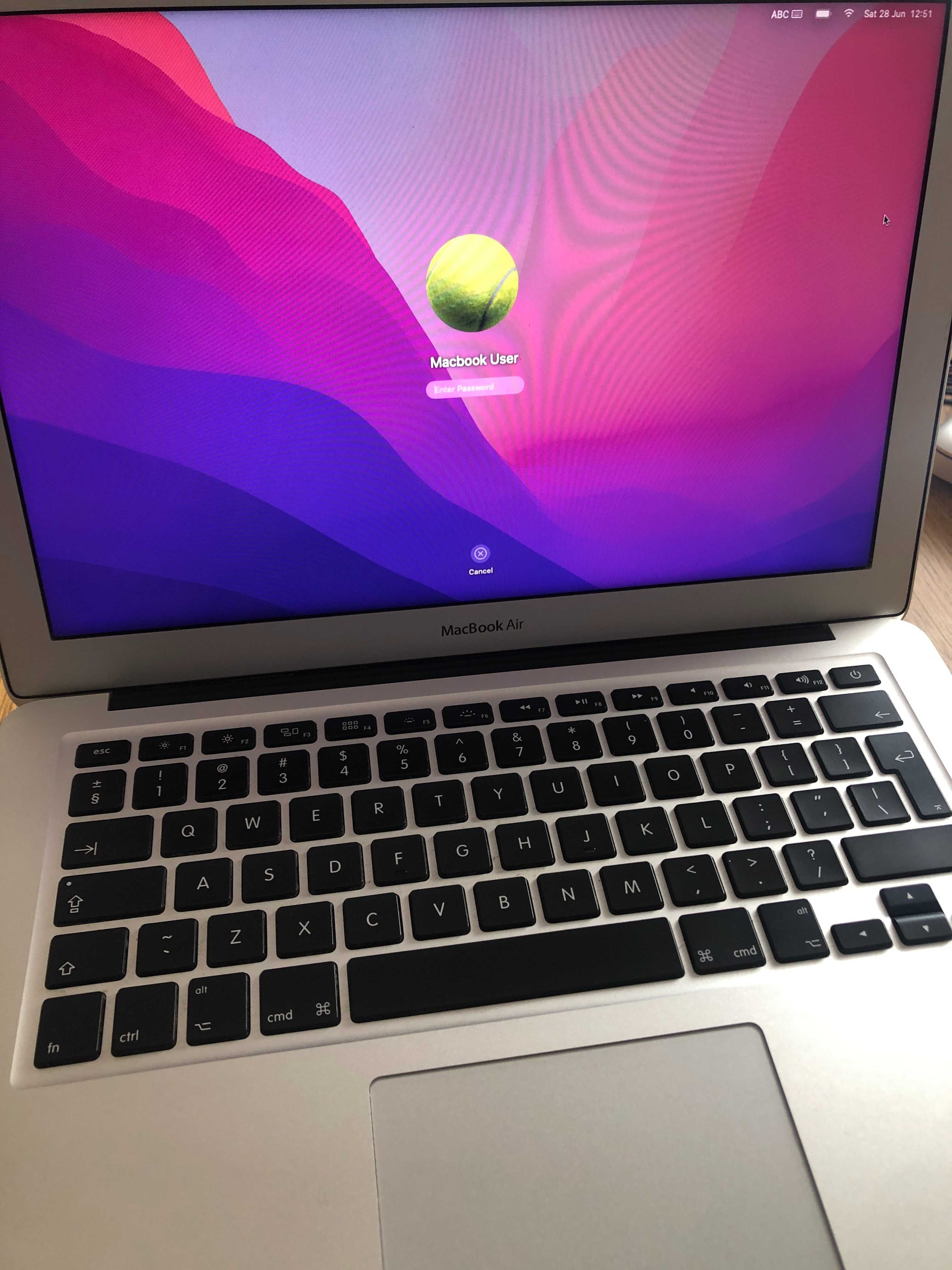MacBook air (13-inch, Early 2015) в много добро състояние