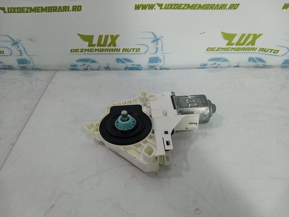 Motoras macara stanga spate 8k0959811A Skoda Yeti 1