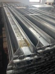 Rafturi metalice