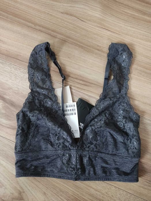 Бюстие H&M, ново с етикет